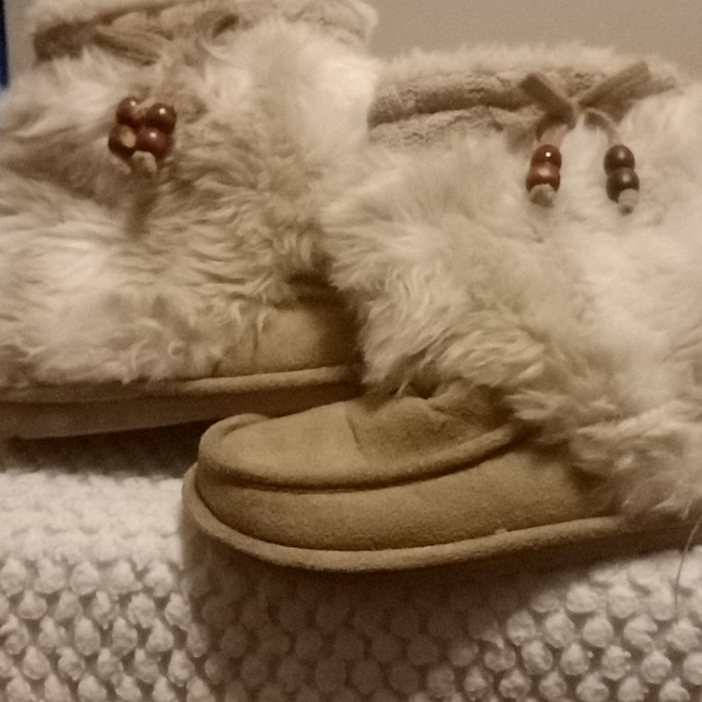Women's ankle moccasin